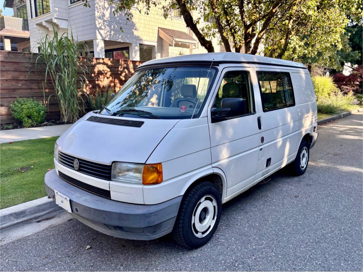 Volkswagen-eurovan-westfalia-1994-white