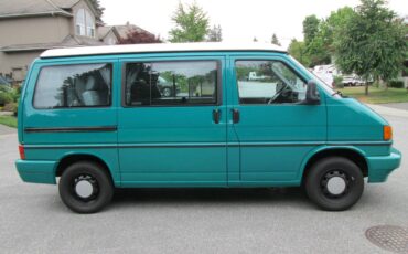 Volkswagen-eurovan-westfalia-1995-green-1