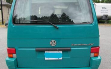 Volkswagen-eurovan-westfalia-1995-green-14