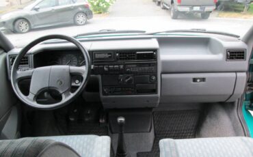 Volkswagen-eurovan-westfalia-1995-green-15