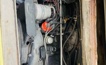 Volkswagen-fastback-type3-1971-brown-14