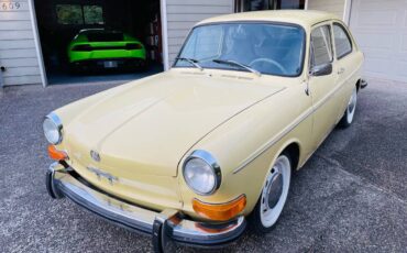 Volkswagen-fastback-type3-1971-brown