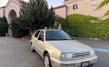 Volkswagen-jetta-1995-silver-3