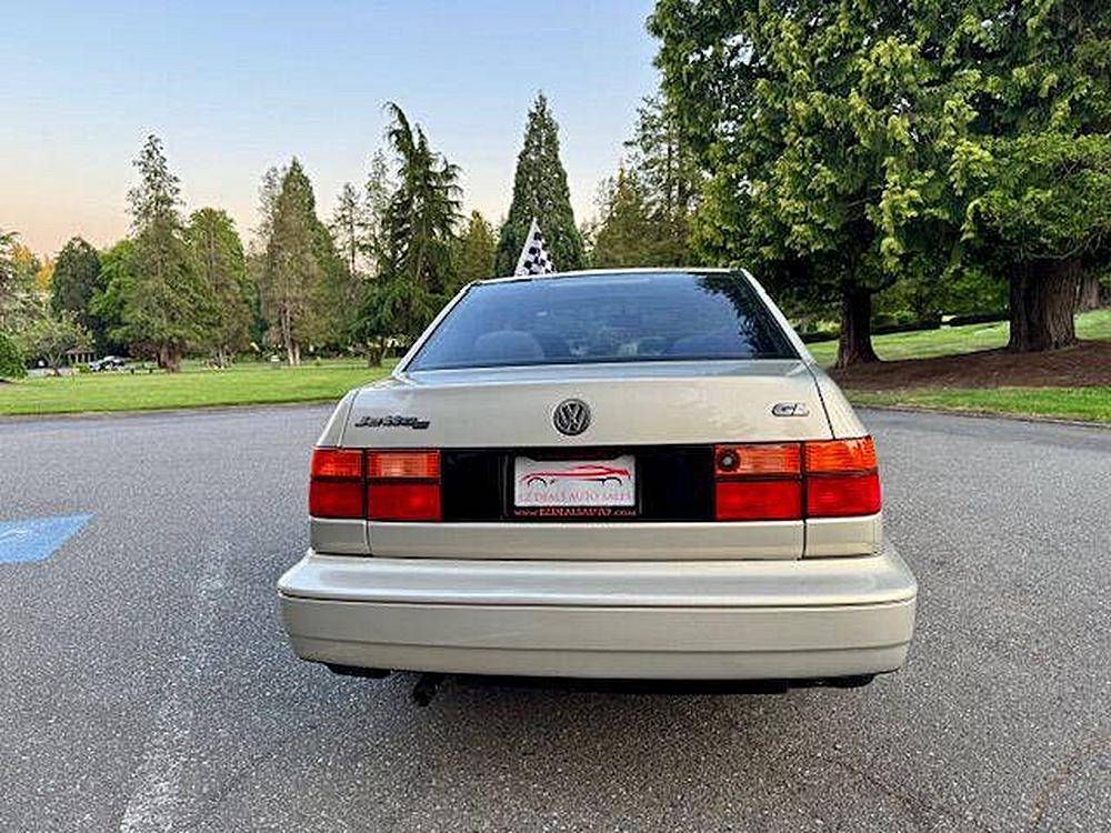 Volkswagen-jetta-1995-silver-6