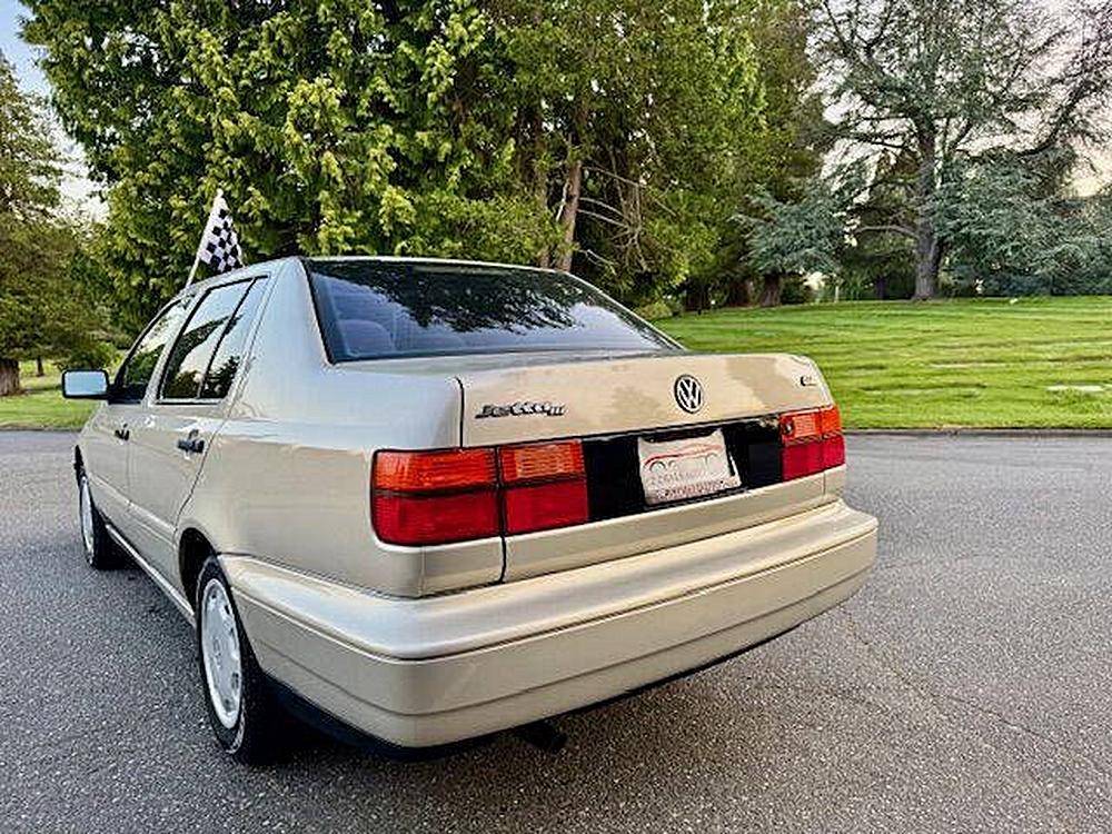 Volkswagen-jetta-1995-silver-7