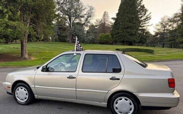 Volkswagen-jetta-1995-silver-8