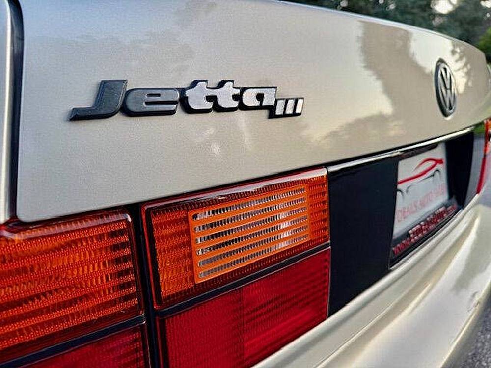 Volkswagen-jetta-1995-silver-9