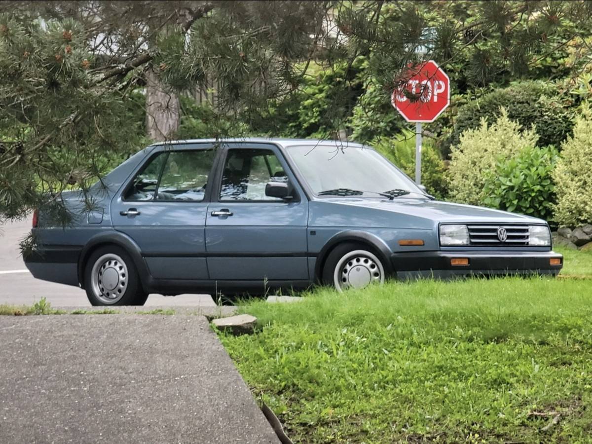 Volkswagen-jetta-diesel-1991-blue-3