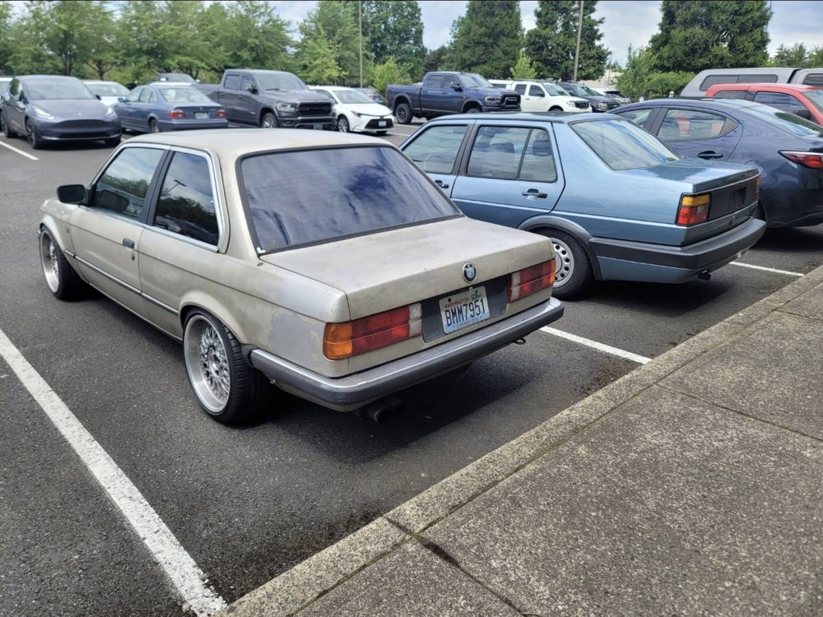 Volkswagen-jetta-diesel-1991-blue-4