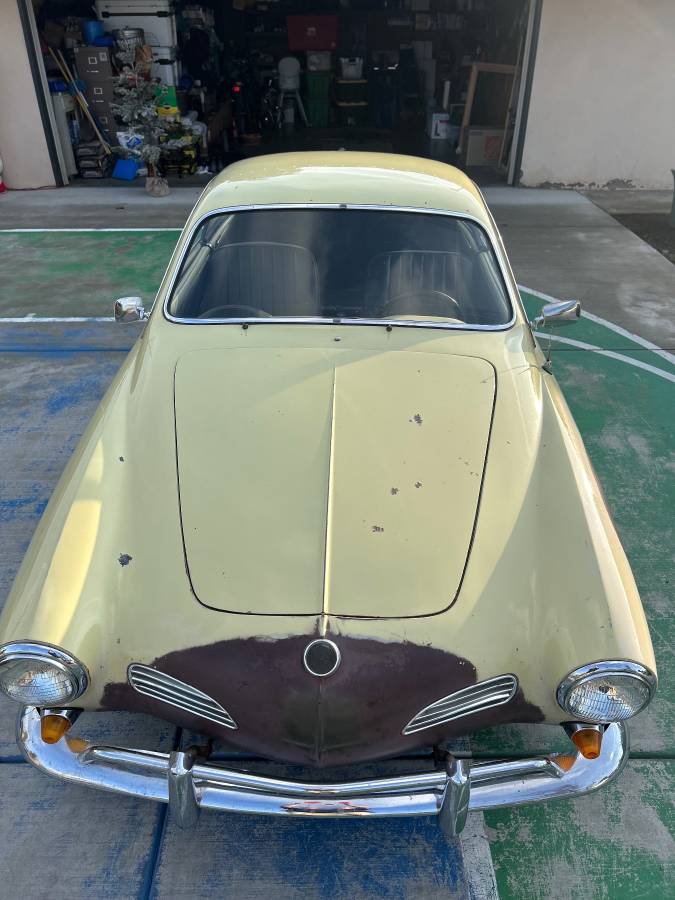 Volkswagen-karmann-ghia-1966-yellow-2