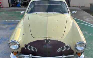 Volkswagen-karmann-ghia-1966-yellow-3