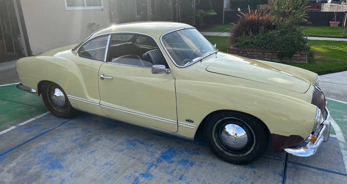 Volkswagen-karmann-ghia-1966-yellow