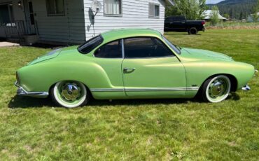 Volkswagen-karmann-ghia-1967-3