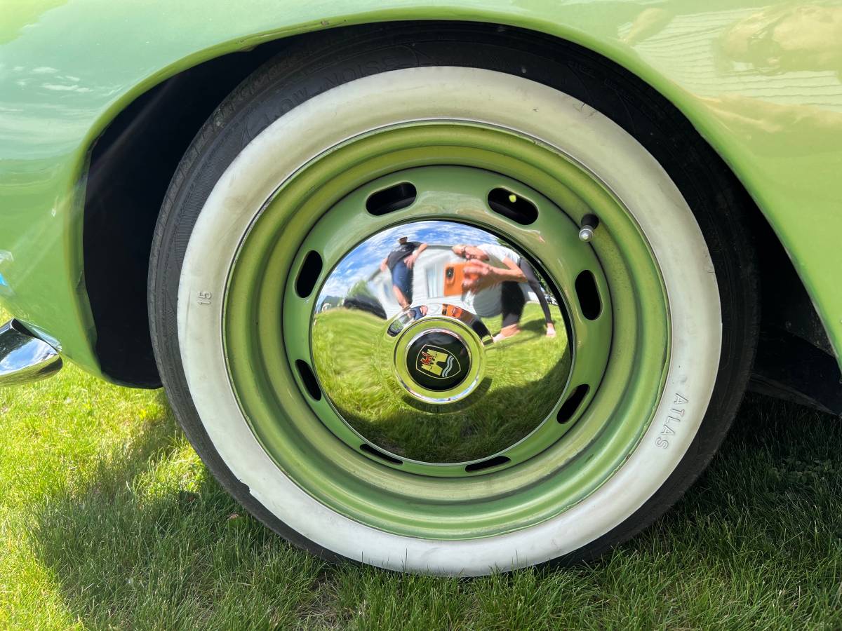 Volkswagen-karmann-ghia-1967-7