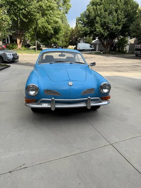 Volkswagen-karmann-ghia-1970-blue-3