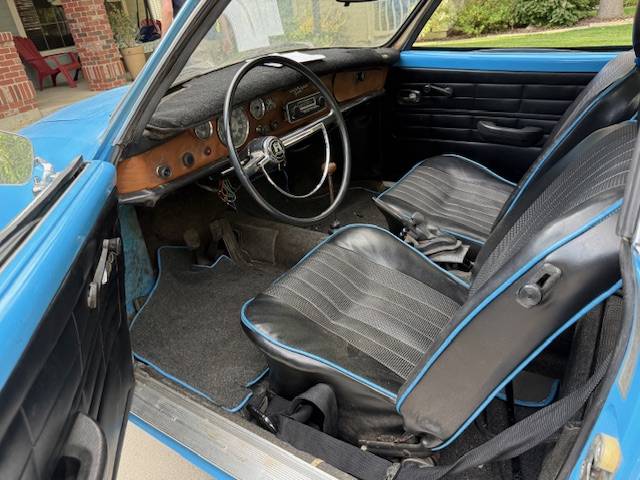 Volkswagen-karmann-ghia-1970-blue-6