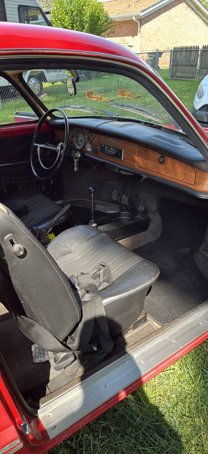 Volkswagen-karmann-ghia-1970-red-1