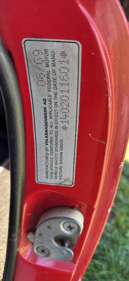 Volkswagen-karmann-ghia-1970-red-7