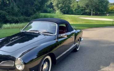 Volkswagen-karmann-ghia-1971-black-2