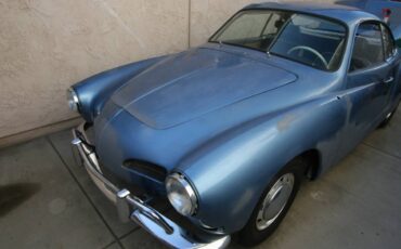 Volkswagen-karmann-ghia-1971-blue-2