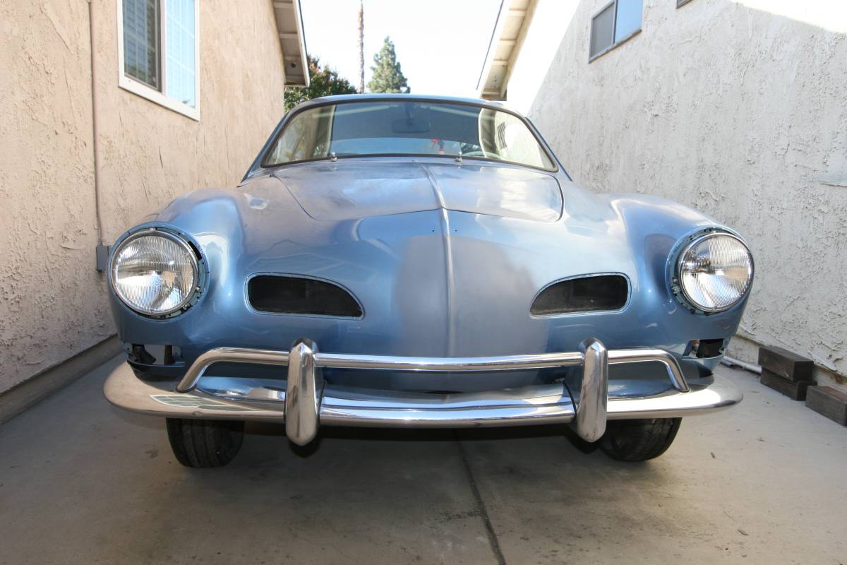 Volkswagen-karmann-ghia-1971-blue-3