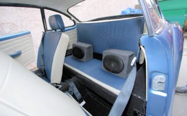 Volkswagen-karmann-ghia-1971-blue-5