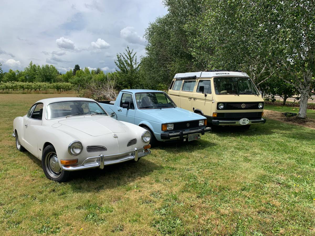 Volkswagen-karmann-ghia-1971-white-10