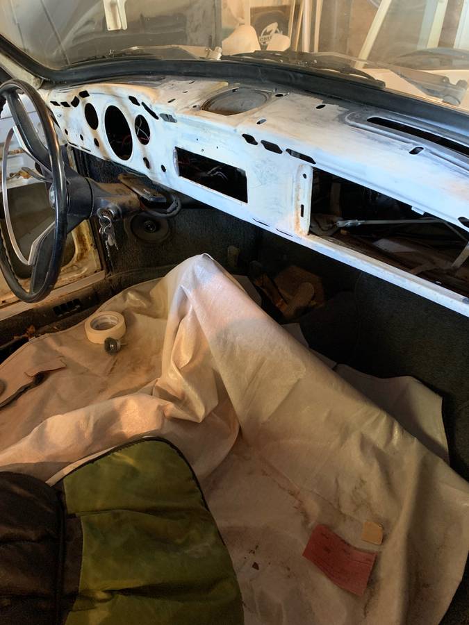 Volkswagen-karmann-ghia-1971-white-11