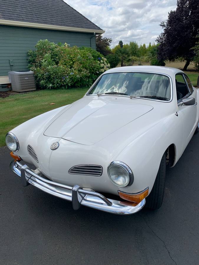 Volkswagen-karmann-ghia-1971-white-5
