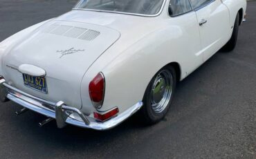 Volkswagen-karmann-ghia-1971-white-6