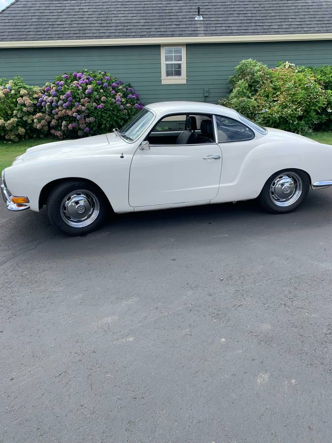 Volkswagen-karmann-ghia-1971-white-7