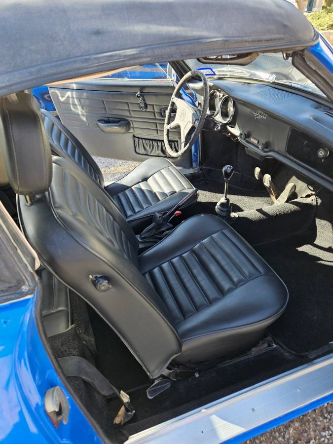 Volkswagen-karmann-ghia-1972-blue-4