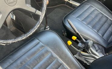 Volkswagen-karmann-ghia-1974-blue-11