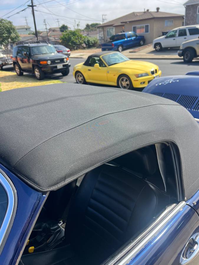 Volkswagen-karmann-ghia-1974-blue-13