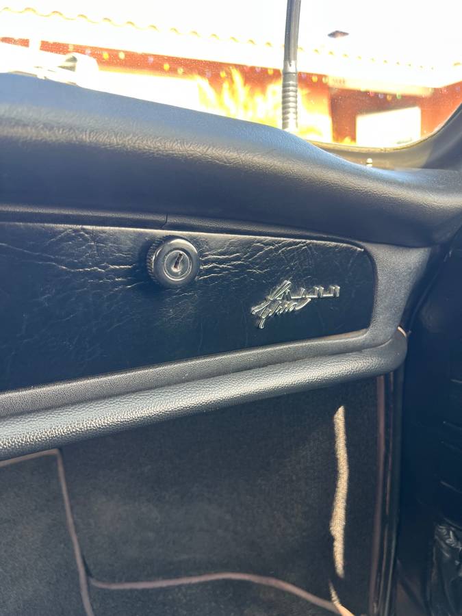 Volkswagen-karmann-ghia-1974-blue-6