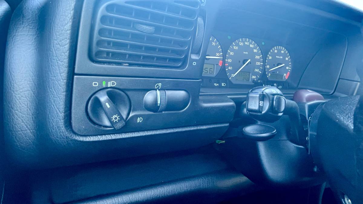 Volkswagen-passat-1995-grey-17