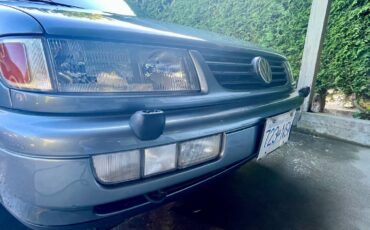 Volkswagen-passat-1995-grey-21