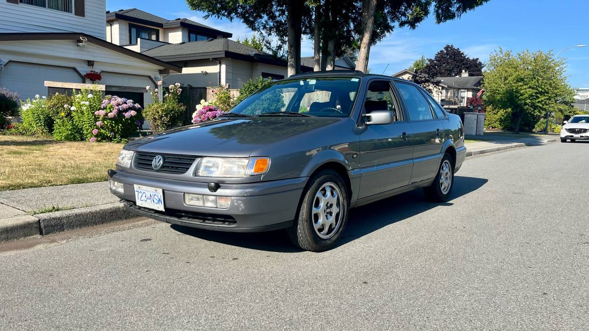 Volkswagen-passat-1995-grey-30