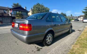 Volkswagen-passat-1995-grey-32