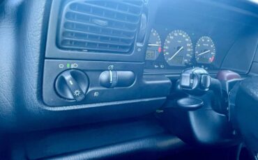 Volkswagen-passat-1995-grey