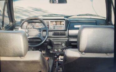 Volkswagen-rabbit-convertible-1982-black-4