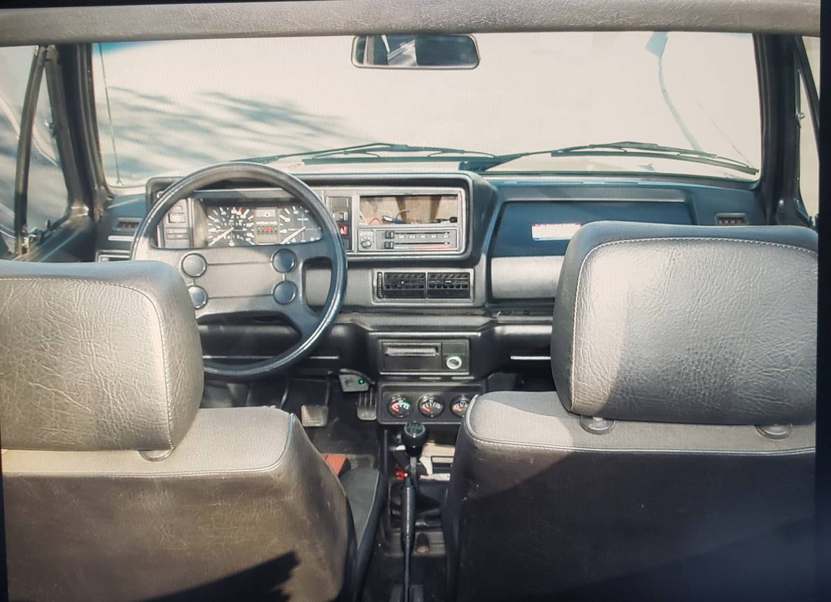 Volkswagen-rabbit-convertible-1982-black-4
