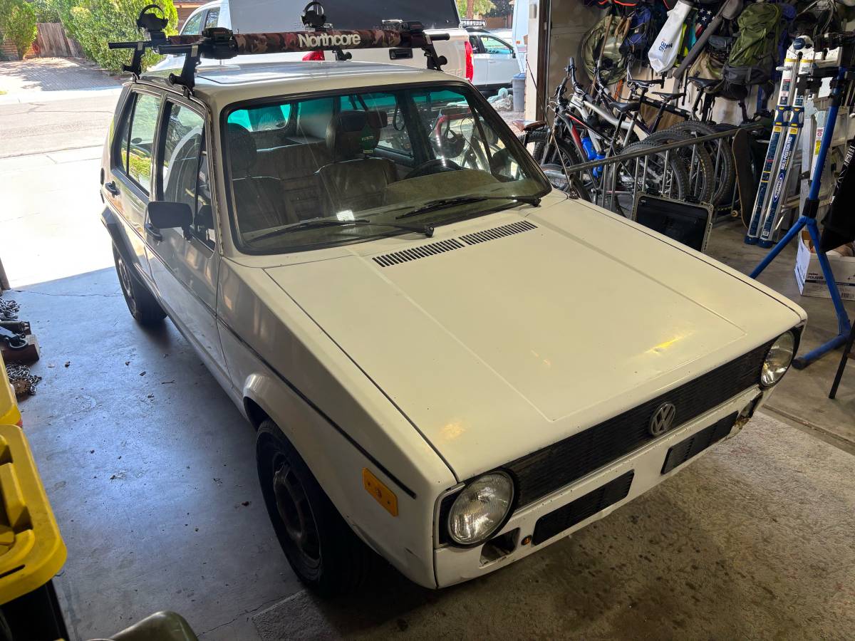 Volkswagen-rabbit-diesel-1979-white-1