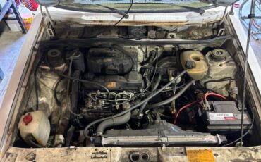 Volkswagen-rabbit-diesel-1979-white-3