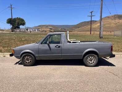 Volkswagen-rabbit-diesel-1982-8