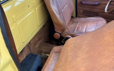 Volkswagen-rabbit-pickup-diesel-1981-yellow-13