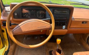 Volkswagen-rabbit-pickup-diesel-1981-yellow-17