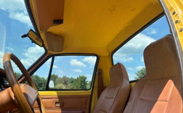 Volkswagen-rabbit-pickup-diesel-1981-yellow-22