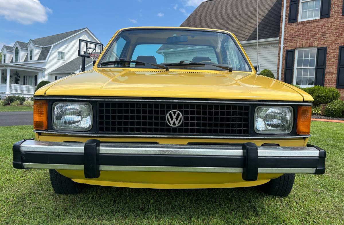 Volkswagen-rabbit-pickup-diesel-1981-yellow-8