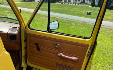 Volkswagen-rabbit-pickup-diesel-1981-yellow-9
